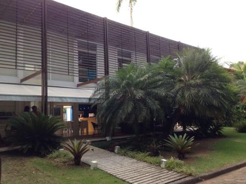 Confortável Casa Condomínio Marbella