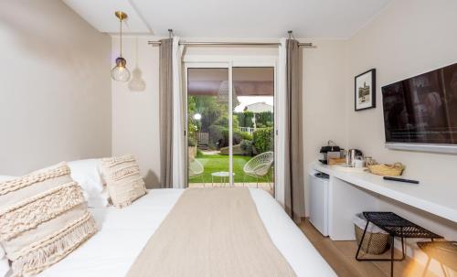 Studios 10 & 11 BY HOTEL DES LICES - image 8