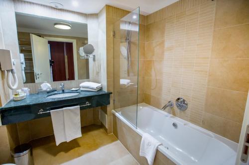 Double or Twin Room image 1