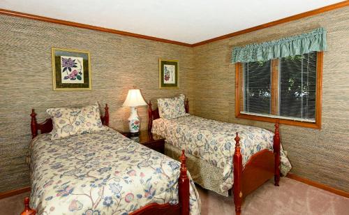 Chetola Resort Condominiums Chetola Resort Condominiums