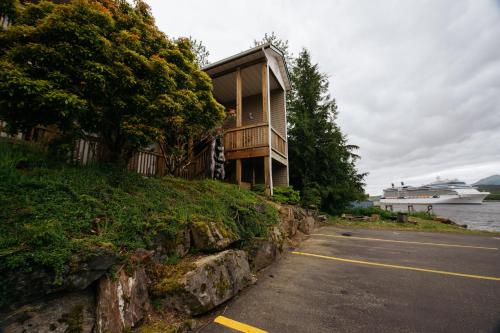 Edgewater Inn Restaurant and Marina - main image