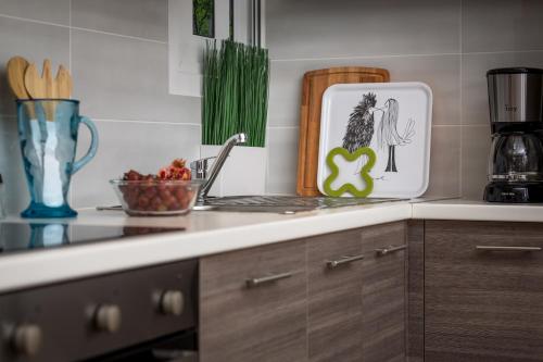 Absolute Athens II - image 12