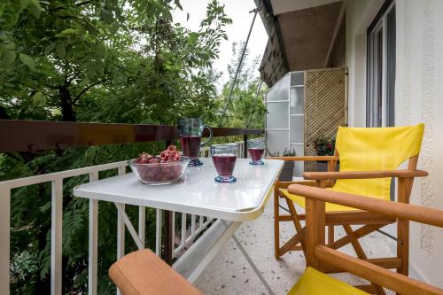 Absolute Athens II - main image