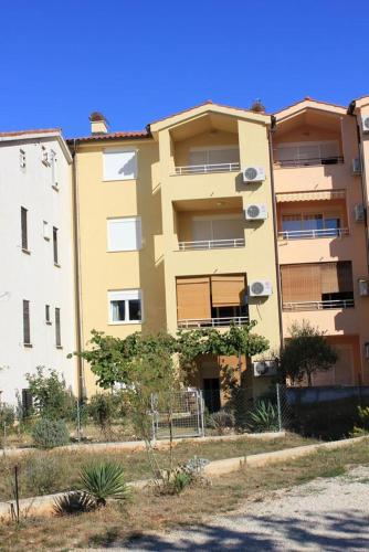 Apartments with WiFi Stinjan Pula - 7246 Pula