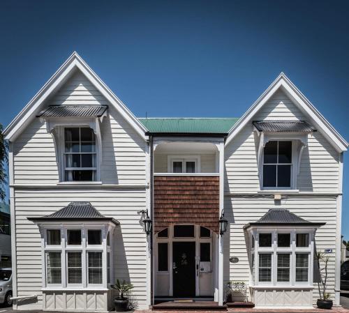 The Grange B&B - Accommodation - Christchurch