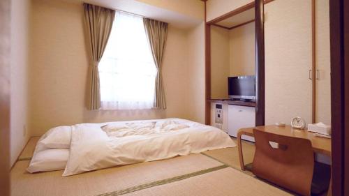 2 futon beds