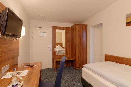 alfa hotel 176m von Sengscheid entfernt