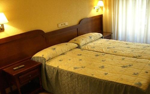 Hostal Benamar - image 10