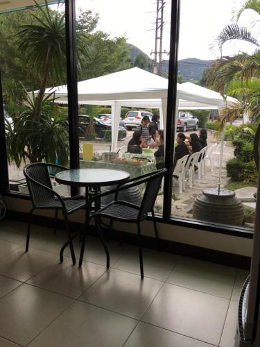 Restaurant, T.P. Place Hotel in Mueang Phang Nga