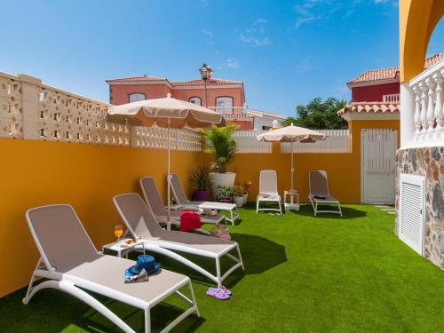 Villa with Private Pool image 5