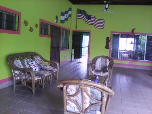 Hotel California in San Jorge