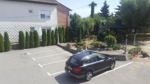 Sobe Mrak in Ždralovi