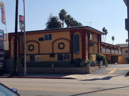 이코노미 인 할리우드 - 숙소 외관