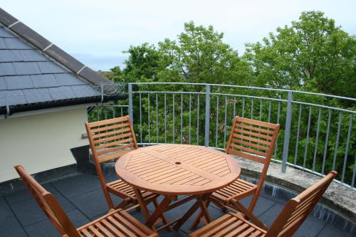 Highlands Apartment 4 - image 12