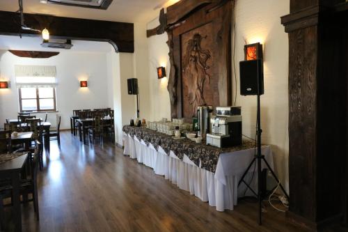 Restorāns, Hotel Marzanna in Niedrzwica Kościelna