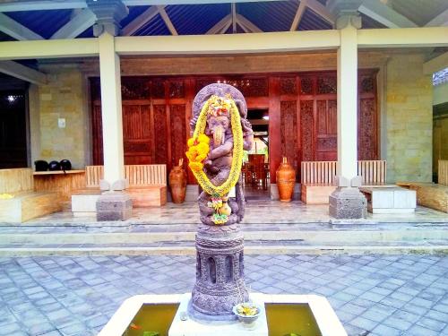 Nipuri Resort and Villas Seminyak by Kamara