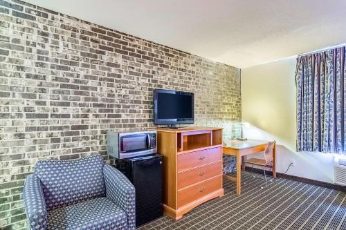 Motel 6-Grand Rapids, MI - Northeast