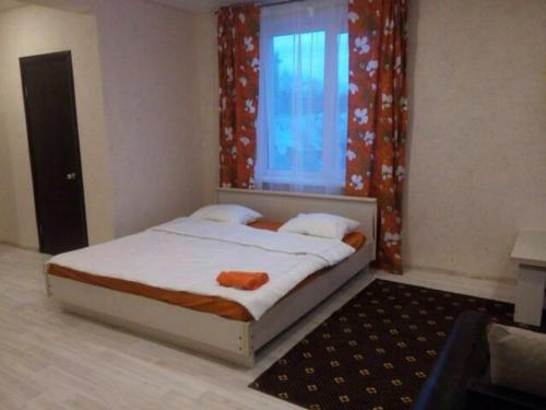 Apartment Tikhomirnova 1