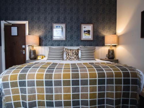 Toll House Inn - image 7