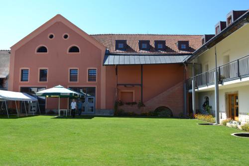 Hotel Anton - 정원