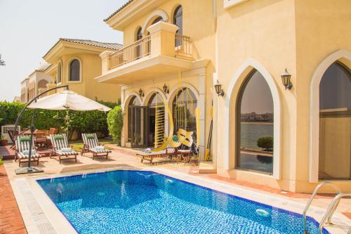 Ahlan Holiday Homes - Garden Home Beach Villa Dubai