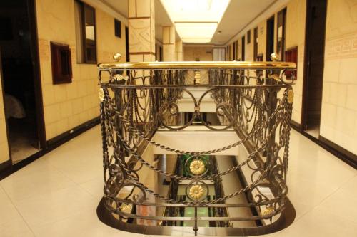 Motel Piramides De Cristal – Bogota, NY