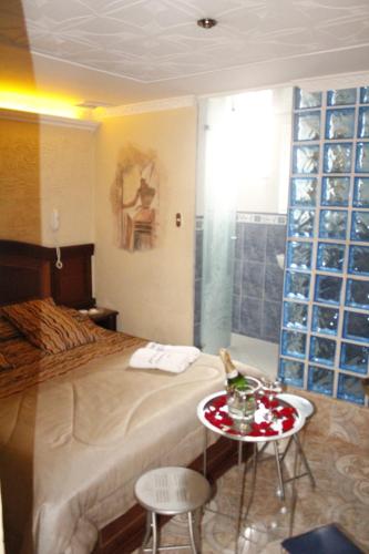 Motel Piramides De Cristal – Bogota, NY