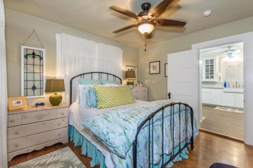Agape Front Cottage - image 3