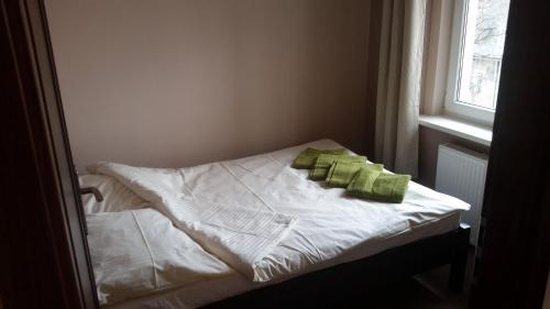 One-Bedroom Apartment image 2