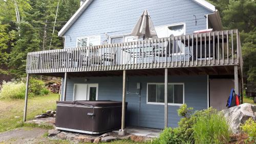 Viesnīcas āriene, Chalet Le Convivial Tremblant in Lac Superieur (QC)