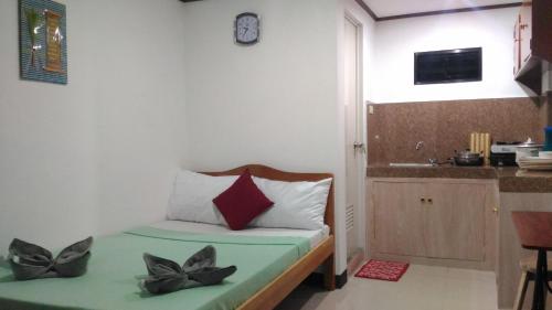Standard Double Room with Fan image 4