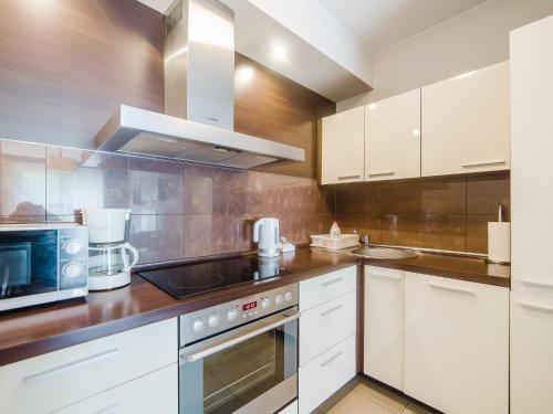 3L Apartments Aquarius - image 6