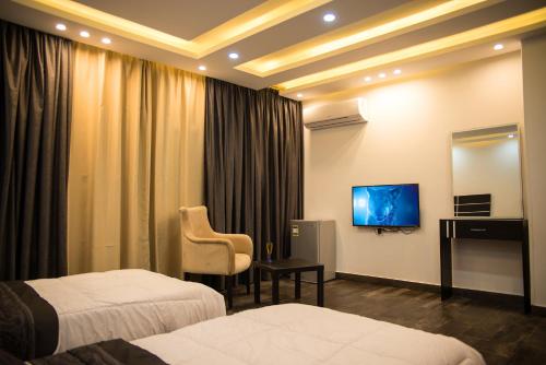 Marvel Stone Hotel - image 2