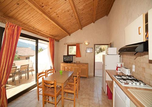 Iekārtas, Residence Cabanaccia in Serjēra