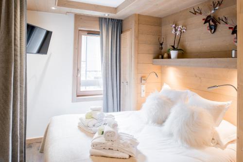 Apartment with Mountain View