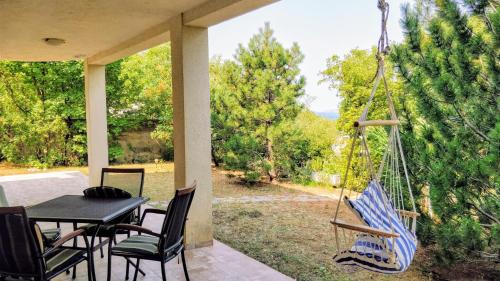 ระเบียง/ชานเรือน, Apartments Kristina in เคลโนวิกา