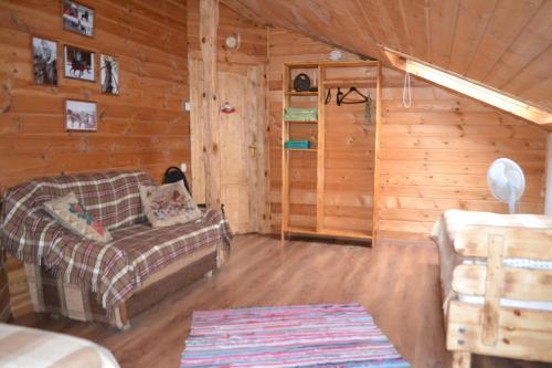 Guesthouse Konny dvor Loschinino