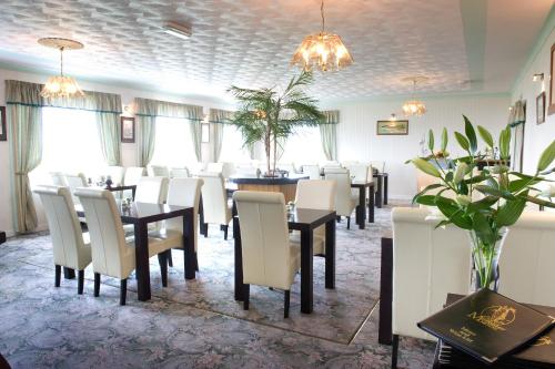 Ресторан, Merkister Hotel in Орфір