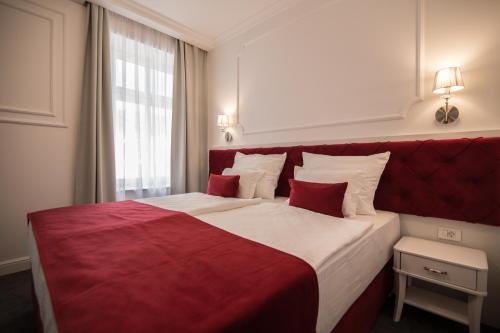 Hotel Central Park - image 8