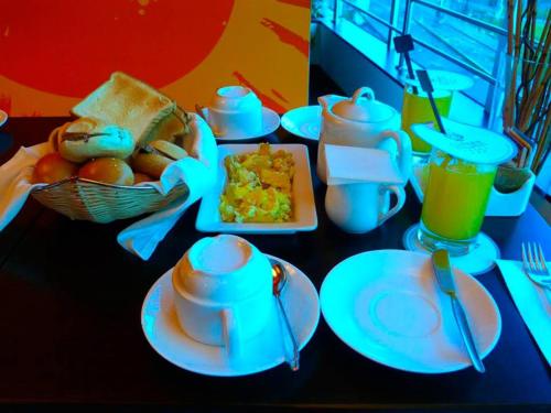 Hotel Ginebra Main image