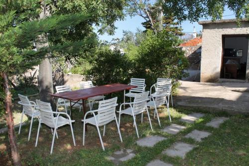 Apartments with a parking space Senj - 5559 Senj