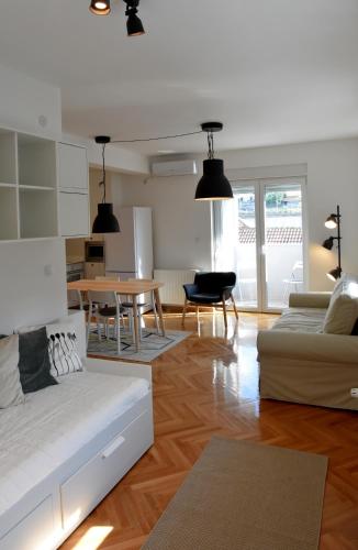 Apartment Exclusive - image 5