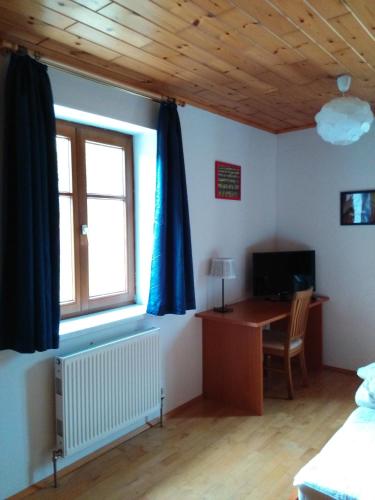 Hotel Sonnenhof - image 9