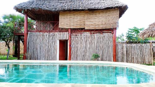 2 bedrooms, 2 beds