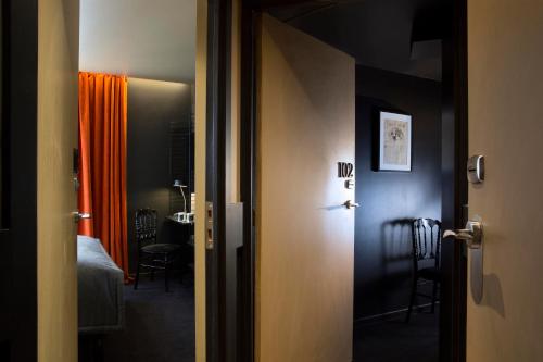 Hotel Le Chat Noir