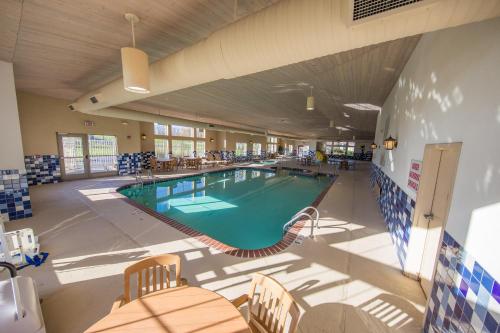 Country Inn & Suites by Radisson Portage IN - image 4