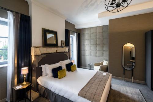 Le Général d'Elbée Hotel & Spa - Teritoria Room Type - Deluxe Double Room with Terrace