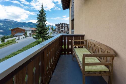 Skats, Apartment Haus Arnika in Obersaxen Meierhof