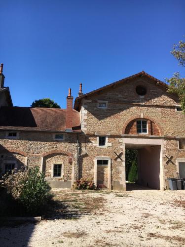 Maison de caractère gîte à louer Argilly