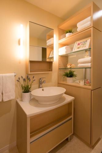 Apartment image 4